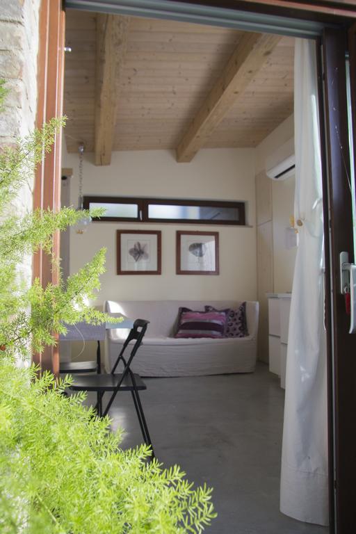 B&B I Fiori Della Cava Pesaro Exterior photo