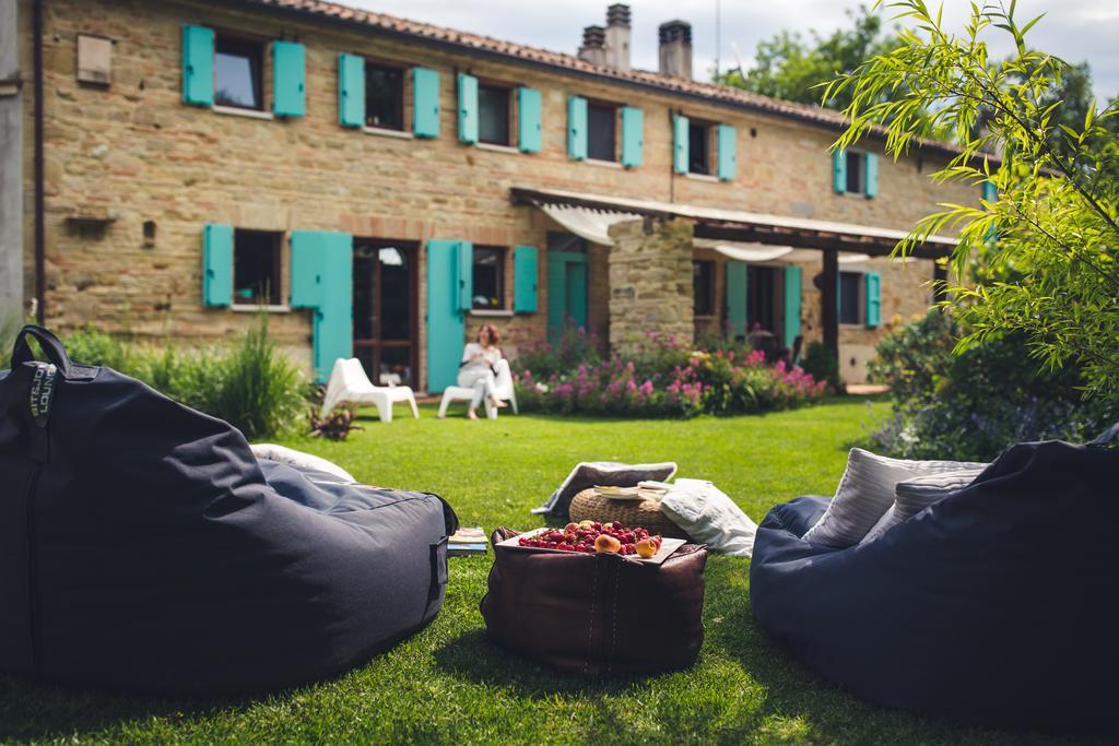 B&B I Fiori Della Cava Pesaro Exterior photo